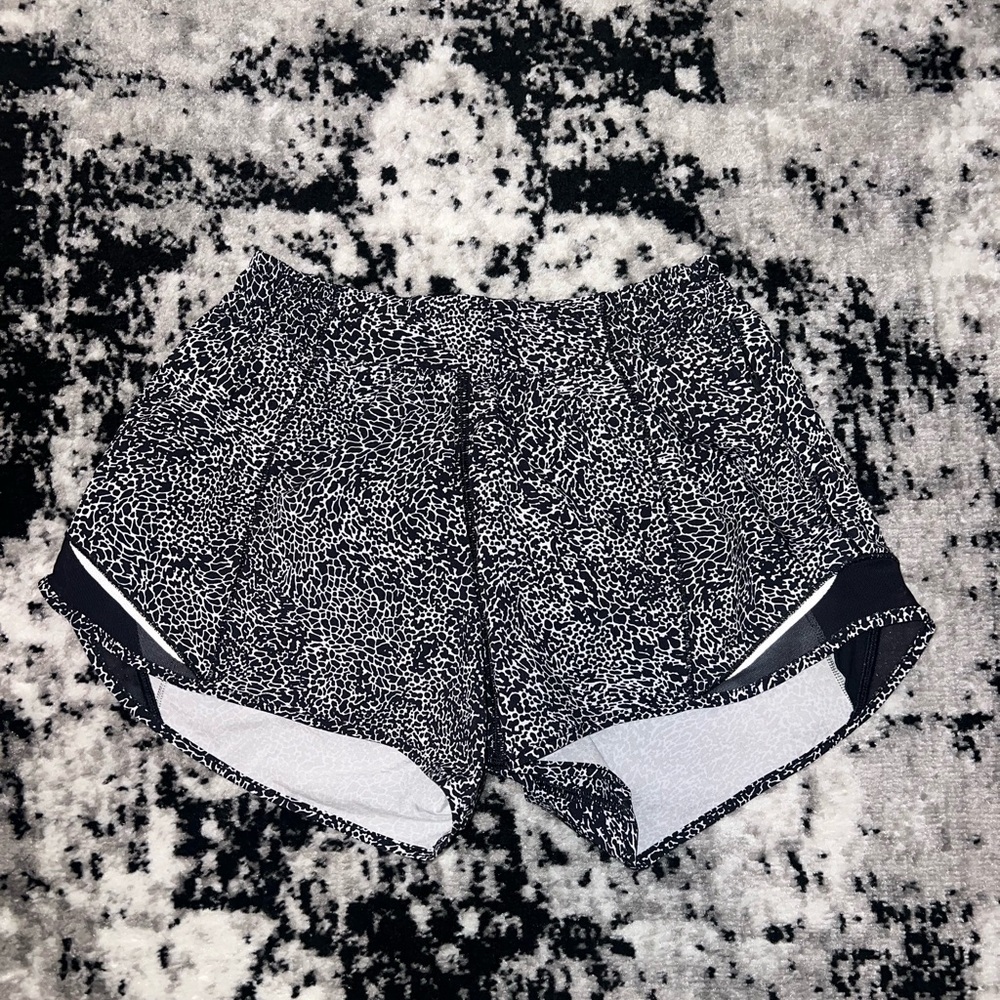 Lululemon Hotty Hot Long/Talk Shorts